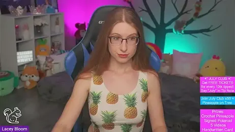 TheLaceyBloom webcam model stream image