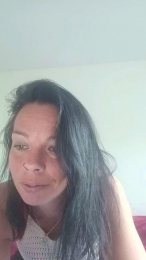 labrunettee webcam model stream image