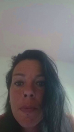 labrunettee webcam model stream image