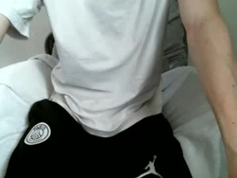 hug_me webcam model stream image
