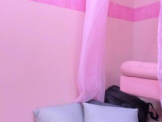 Tania Bellini webcam model stream image