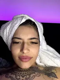taste_of_reea webcam stripchat model stream image