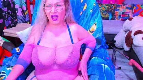 YOUR_MATURE_FANTASY webcam model stream image