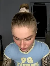Goldi159 webcam model stream image