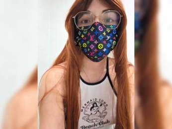 Lynavave webcam model stream image