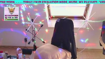 CrazyIndividium webcam cam4 model stream image