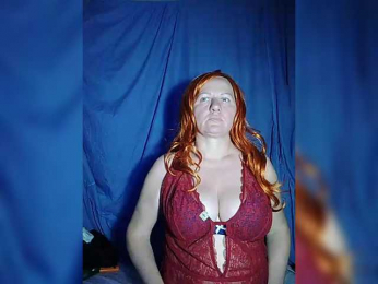 FameLara webcam model stream image