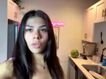 mycreamydreams webcam model stream image