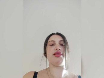 -Kami- webcam model stream image