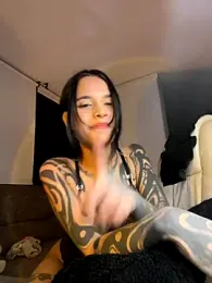 alessia_iris19 webcam model stream image