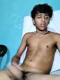 Manu_poli webcam model stream image