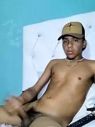 Manu_poli webcam model stream image
