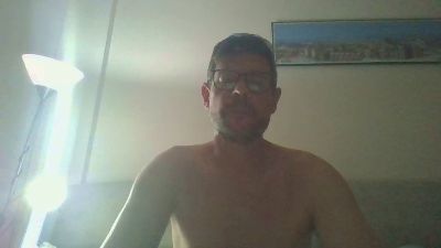 bispose webcam model stream image