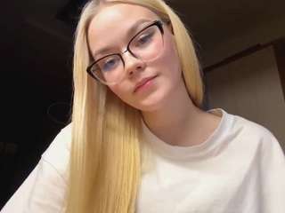 valeriepfifer webcam model stream image