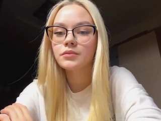 valeriepfifer webcam model stream image