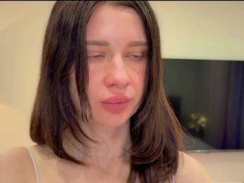 Kiralove- webcam model stream image