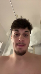 Hank_04 webcam cam4 model stream image