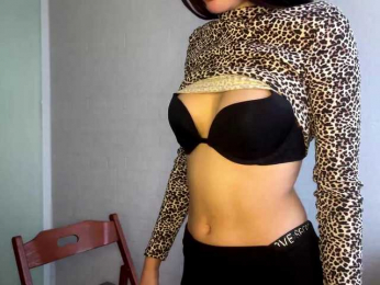 LeontineCuffie webcam model stream image