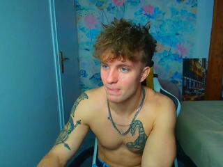 Levi Manning webcam model stream image