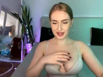 susie_dream_22 webcam chaturbate model stream image