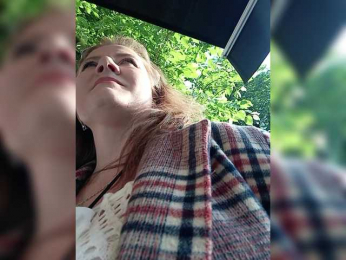 LizaCakes webcam model stream image
