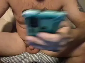 MakeHerMoan webcam model stream image