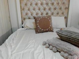 Mharia Angel J webcam model stream image