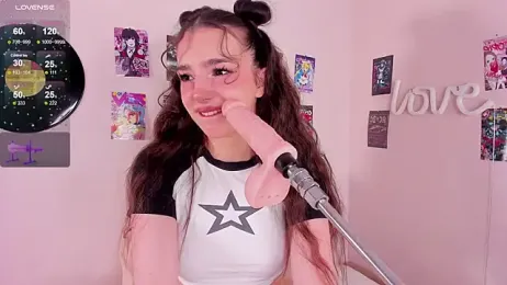 LosAlicee webcam model stream image