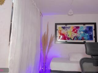 Khaleesi Laylee webcam model stream image