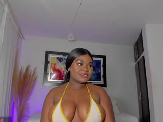 Khaleesi Laylee webcam model stream image