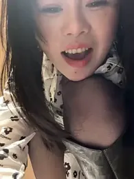 Game_yoyo webcam model stream image