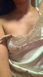 PiccolaSweet98 webcam model stream image