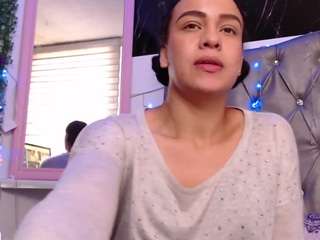 lila-gummy webcam model stream image