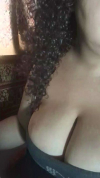Safirahot69 webcam model stream image