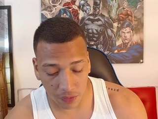 max-turner1 webcam camsoda model stream image