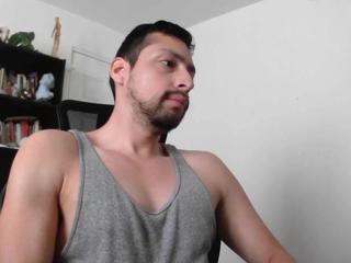 Andres Arrieta webcam model stream image