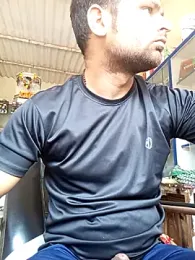 Priynkarani webcam model stream image