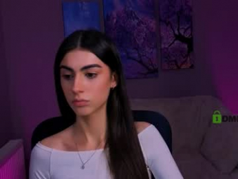 alyssamoan webcam model stream image