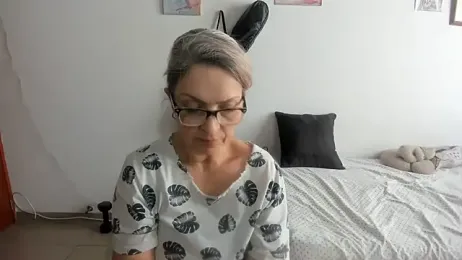 D-yanamilf webcam stripchat model stream image