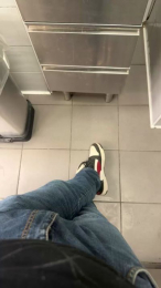 Pierus webcam model stream image