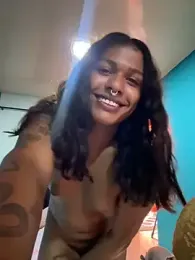cam11_07 webcam model stream image