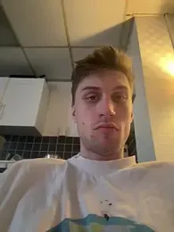 Tatbrit webcam model stream image