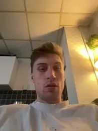 Tatbrit webcam model stream image