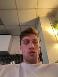Tatbrit webcam model stream image