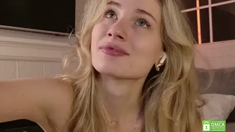 WelliCaren webcam model stream image