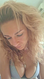 RomaDea webcam model stream image