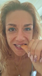 RomaDea webcam model stream image
