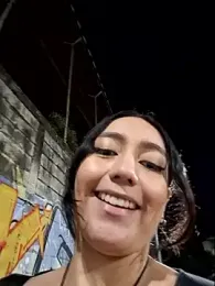 EyleenCwx_ webcam model stream image