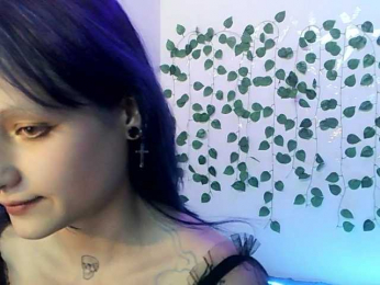 EsterErdmond webcam model stream image
