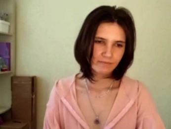 urrMila webcam bongacams model stream image